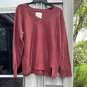 Lucky Brand Women's V-Neck Sweater in Rust Red/Pink